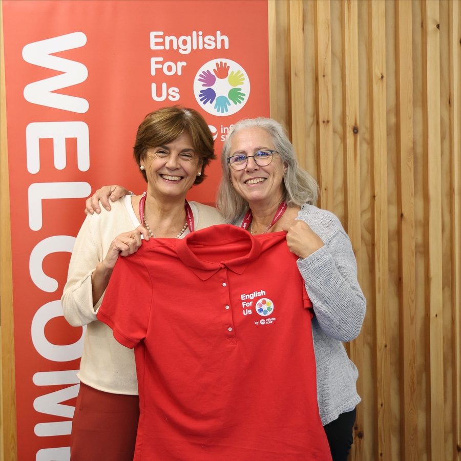 English For Us team wearing the official t-shirt